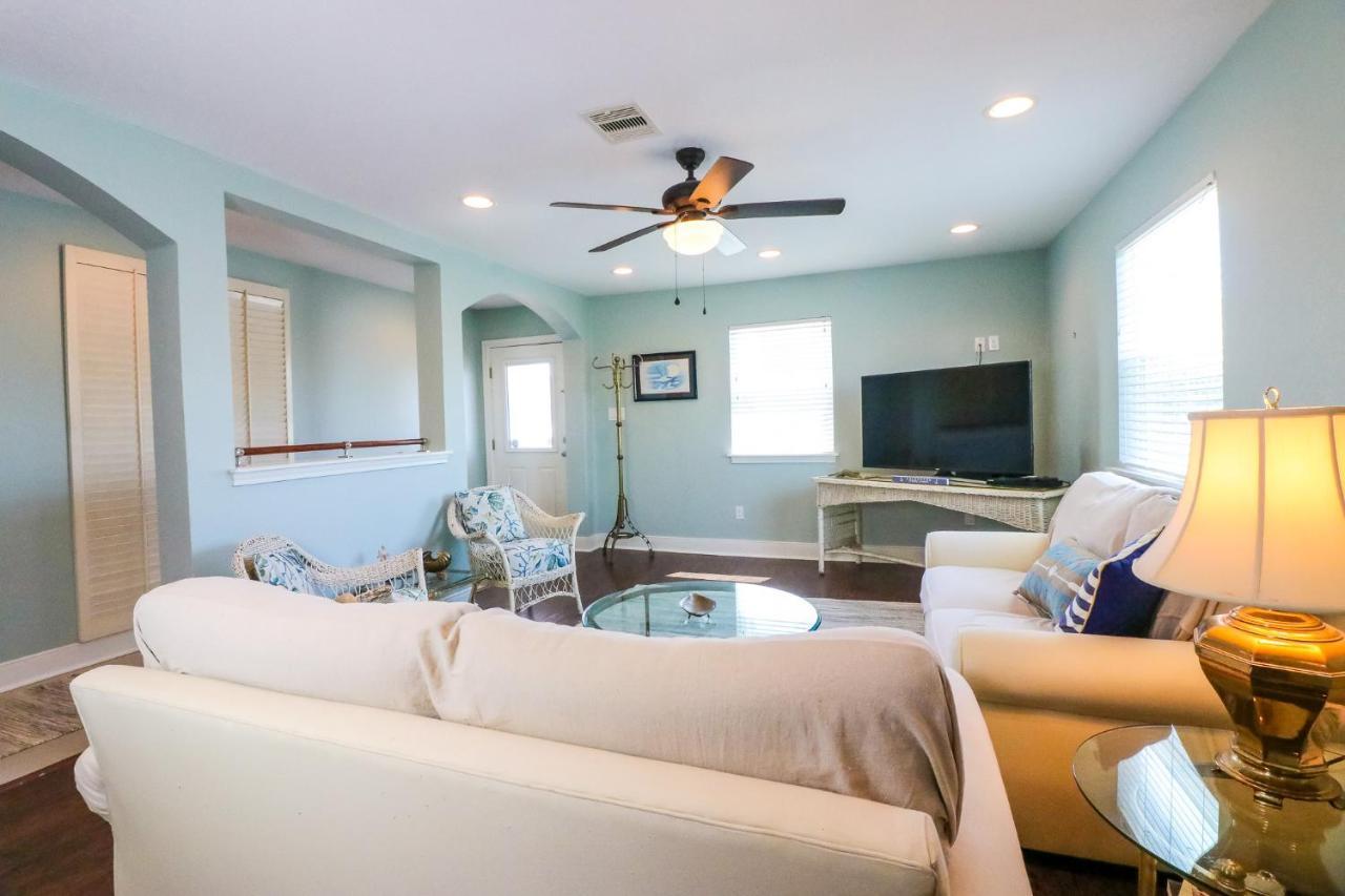 Perfect Location Spacious Yard Coffee Bar At This Lovely Beach Home Galveston Exterior foto